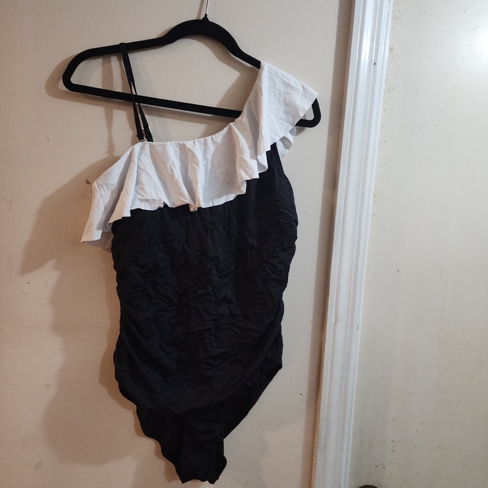 BLACK TEMPT ME BATHING SUIT WITH WHITE RUFFLE.  ONE SHOULDER SUIT. SIZE XL. NEW